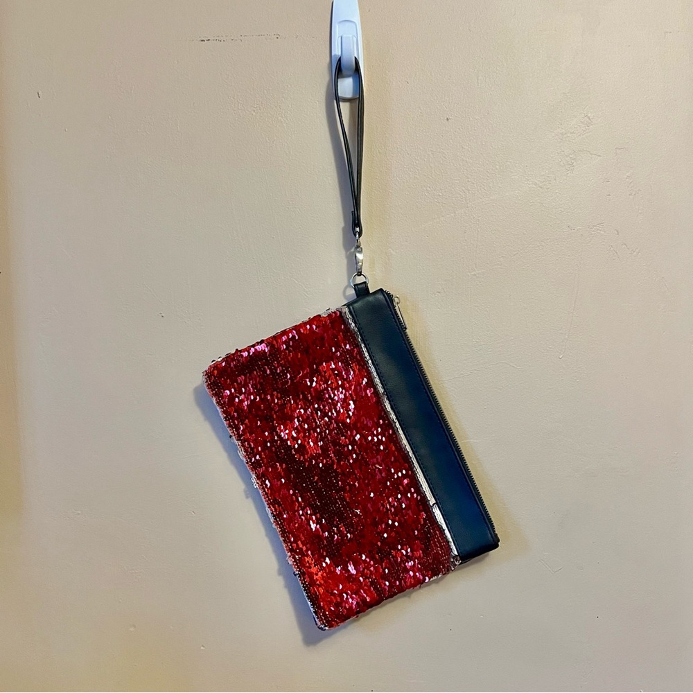 Mad Love - Sequin Clutch/Wristlet - Holiday Season - Picture 4 of 8